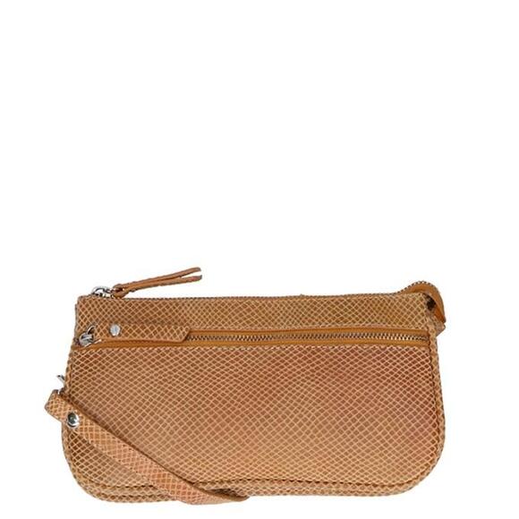 Product image 1 of LouLou Essentiels Queen Clutch oker